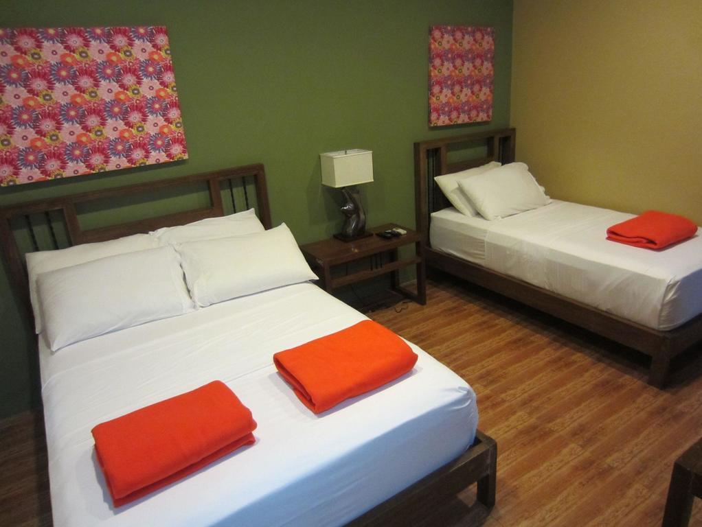 Purple Tree Bed & Breakfast Paranaque City Екстериор снимка
