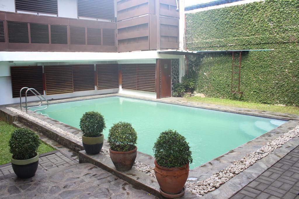 Purple Tree Bed & Breakfast Paranaque City Екстериор снимка