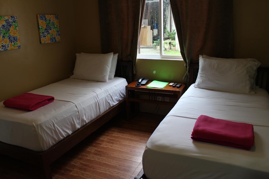 Purple Tree Bed & Breakfast Paranaque City Екстериор снимка