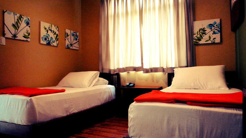 Purple Tree Bed & Breakfast Paranaque City Екстериор снимка