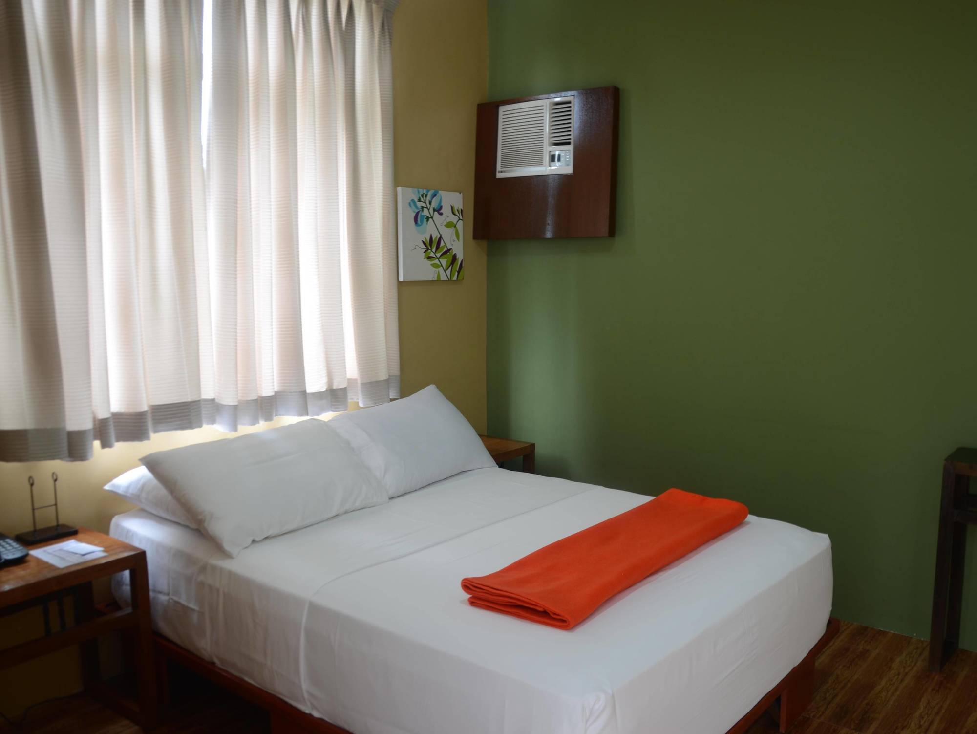 Purple Tree Bed & Breakfast Paranaque City Екстериор снимка