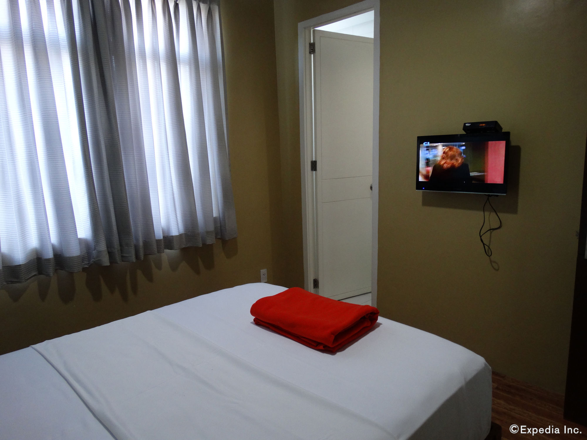 Purple Tree Bed & Breakfast Paranaque City Екстериор снимка