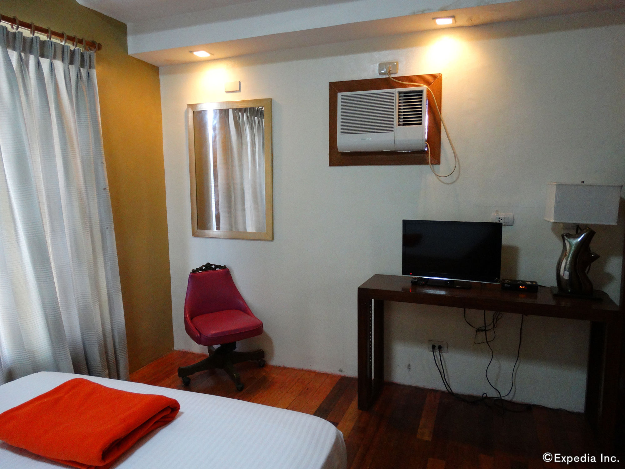 Purple Tree Bed & Breakfast Paranaque City Екстериор снимка